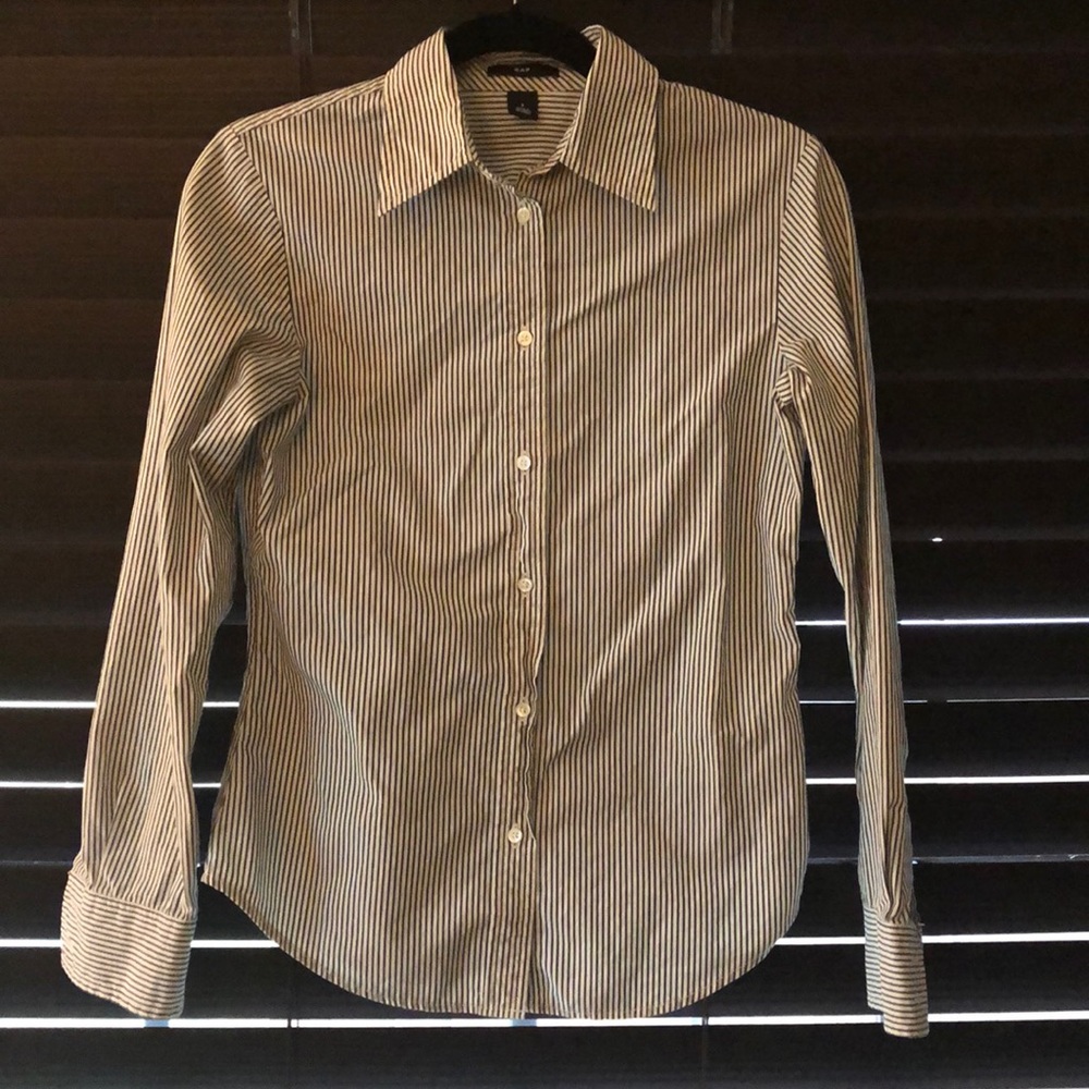 GAP Button Down Blue and White Stripe Shirt